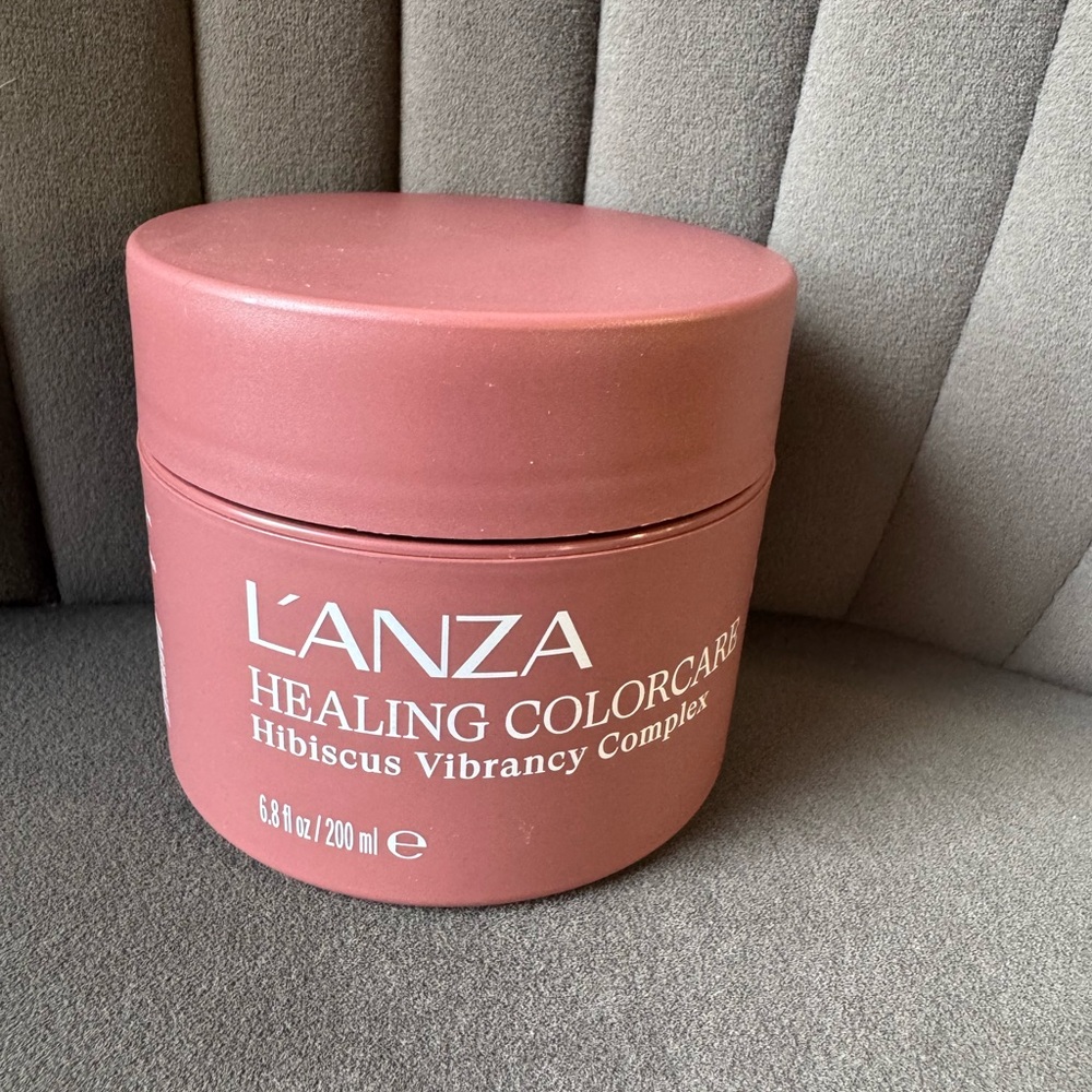 L’anza Healing ColorCare Hibiscus Vibrancy Hair Mask